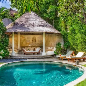 villa-kubu.ubudhotelsnow.com/